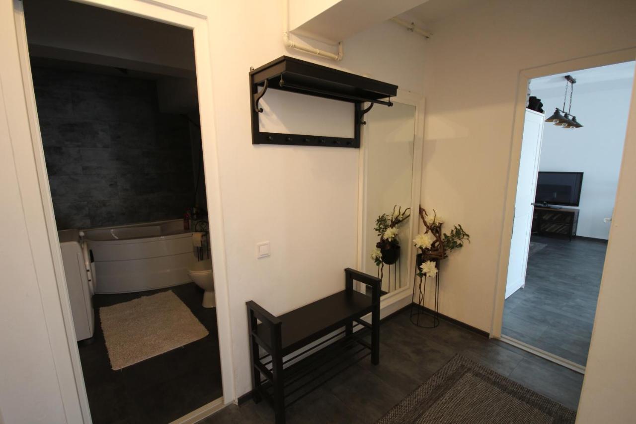 Apartment Francesca Mit Parkplatz Naehe Altstadt Nagyszeben Kültér fotó