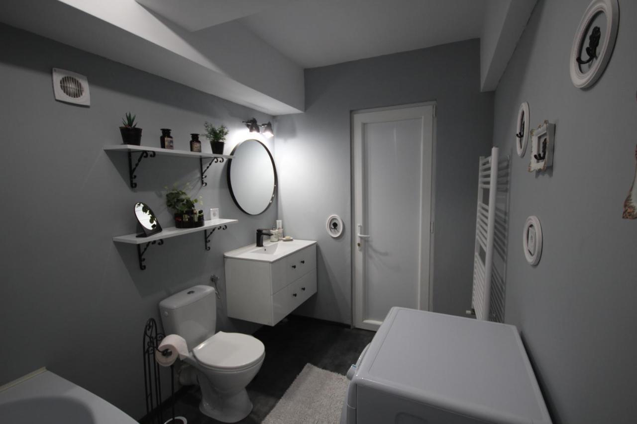 Apartment Francesca Mit Parkplatz Naehe Altstadt Nagyszeben Kültér fotó
